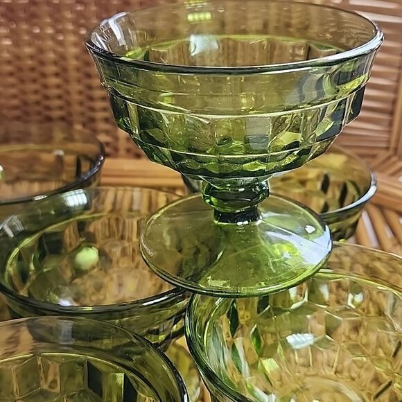 Vintage Set Of 8 Indiana Glass Dessert Icecream Compote Dishes - Picture 2 of 7